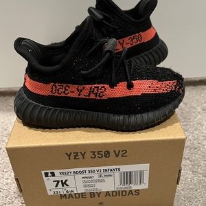 Adidas Yeezy Boost 350 V2 Red Stripe Toddler Size 7K